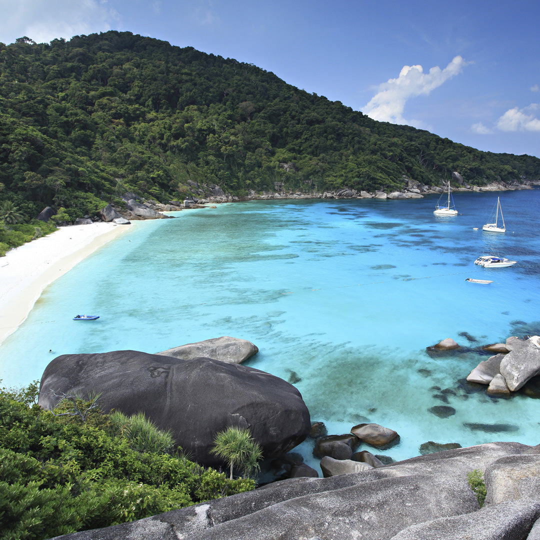 LIVEABOARD - 7 days/ 6 nights - M/V BAVARIA - Similan, Koh Bon, Koh Tachai, Koh Surin, Richelieu Rock (max 22 dives)